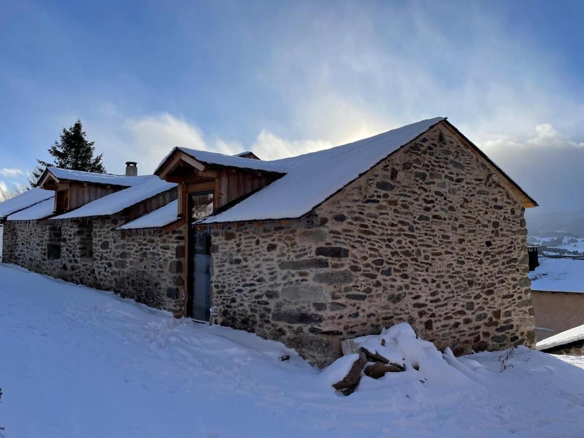 La Petite Bergerie En Pierre Surplombant Le Lac Real 外观 照片